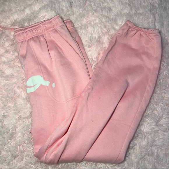 Official Dela World Pink 3D Signature Joggers - Picture 2 of 4